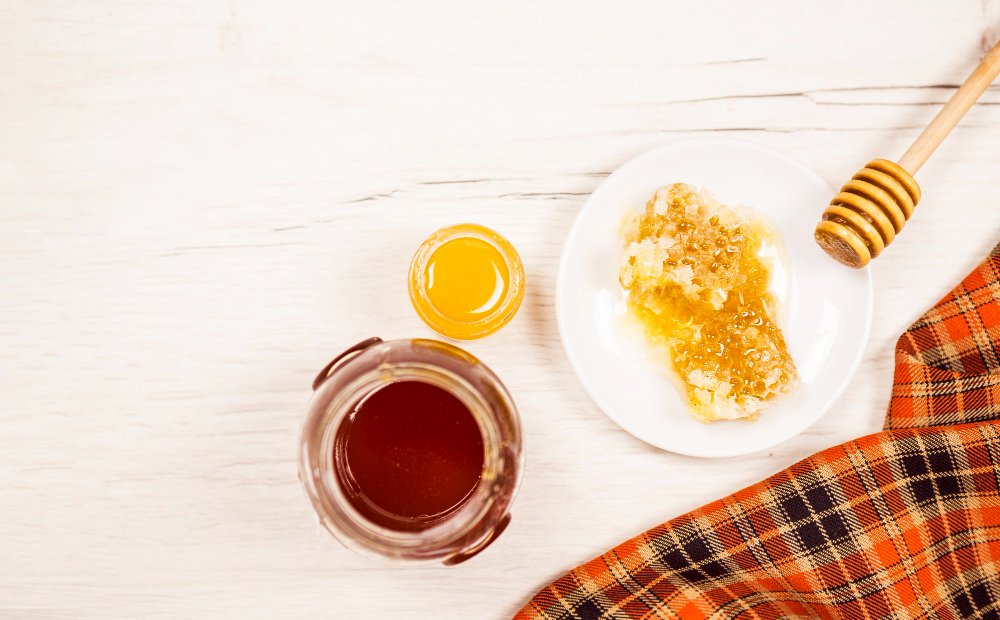 Raw honey Raw honey