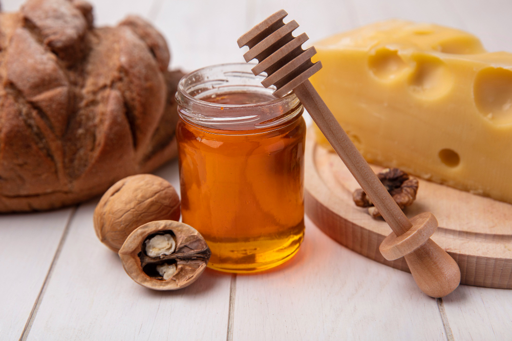 Raw honey Raw honey