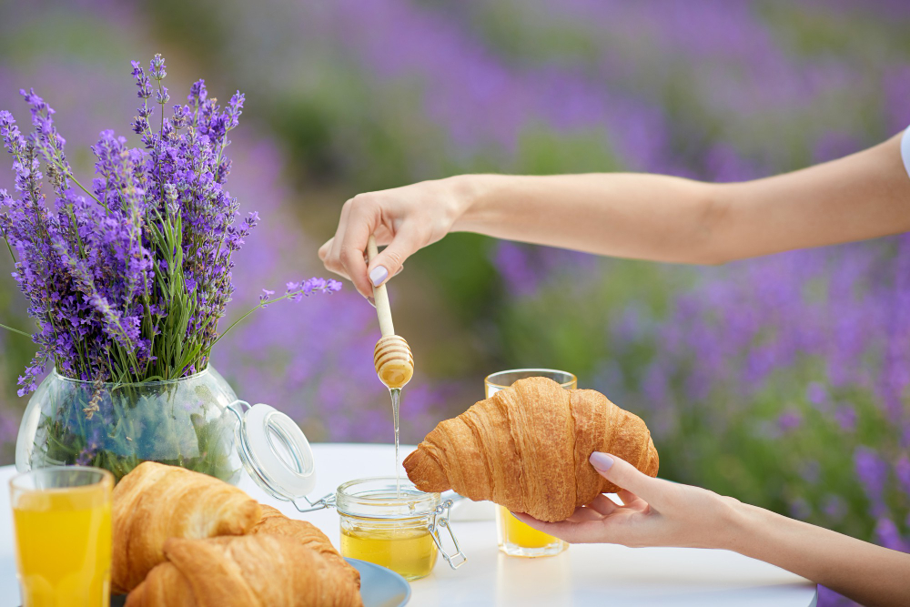 Lavender Honey vs. Regular Honey Lavender Honey vs. Regular Honey