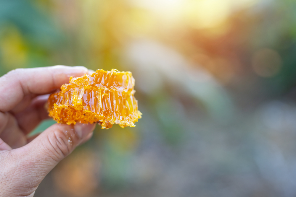 Raw honey Raw honey