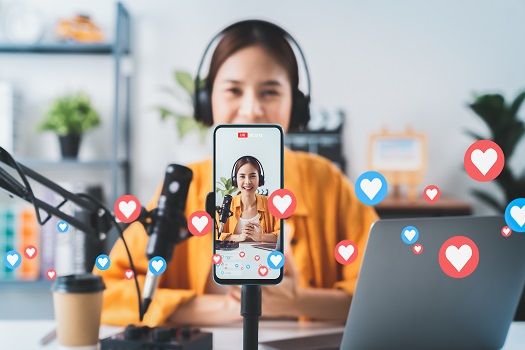 Collaborate with Influencers Collaborate with Influencers