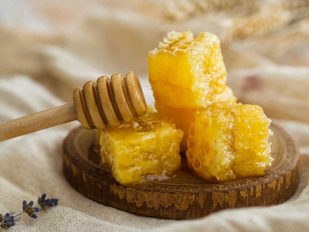 Raw honey 